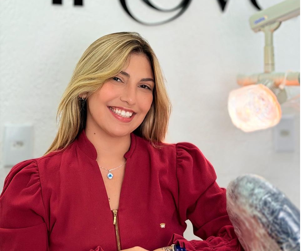 Dra. Renata Luiza — Inova Odontologia